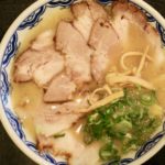 西麻布の赤のれんで博多ラーメンを食べた話